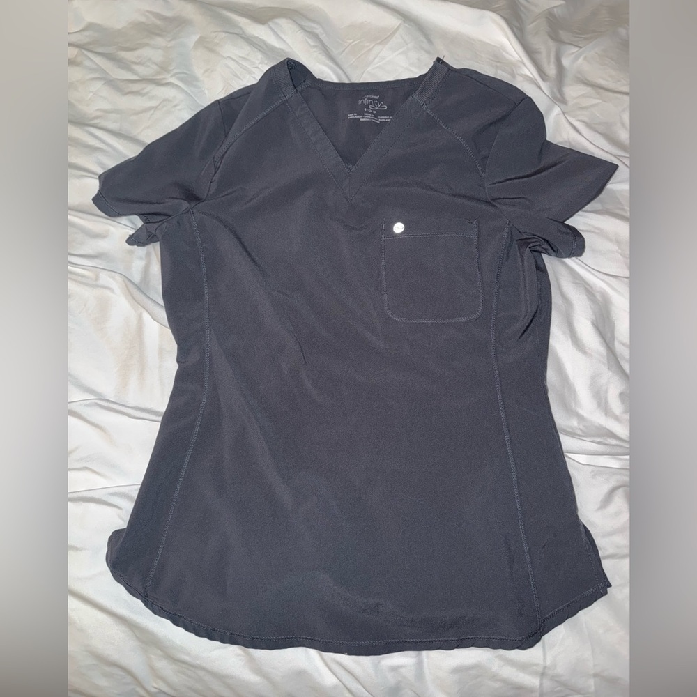 Cherokee infinity scrub top charcoal (small)